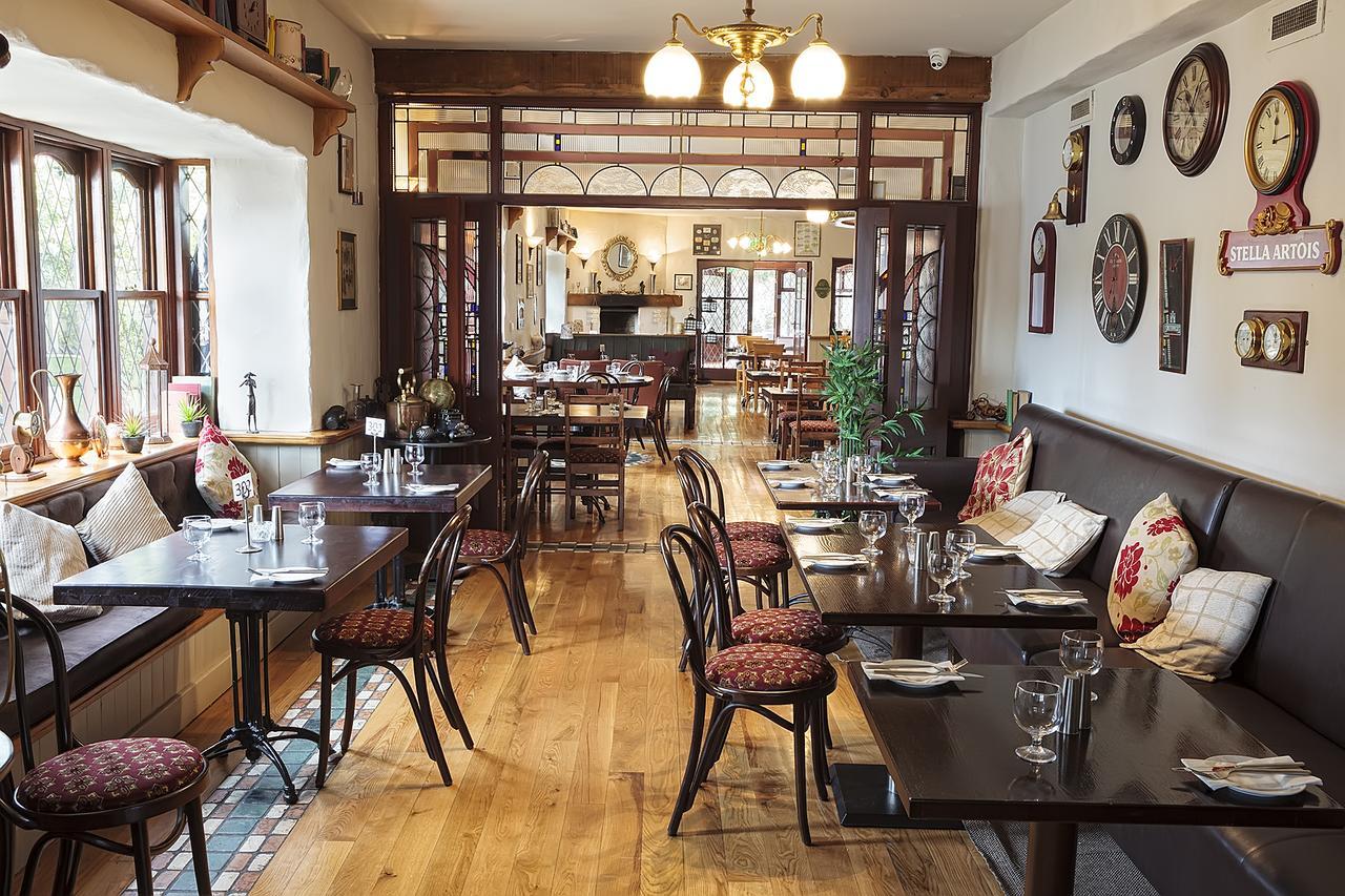 Chester Beatty Inn Ashford Bagian luar foto
