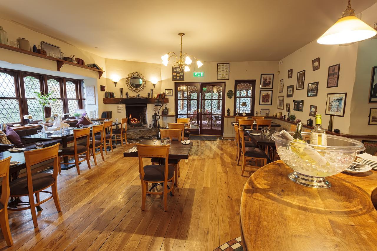 Chester Beatty Inn Ashford Bagian luar foto